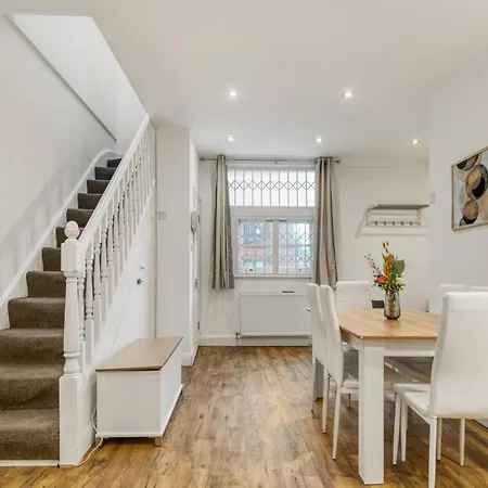 Vibrant 2-Bed By Bow Apartment London Exterior photo